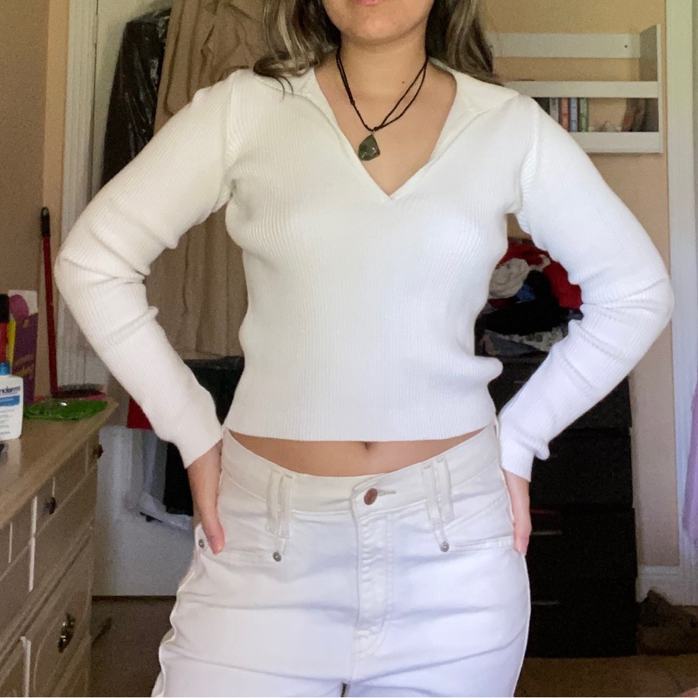 White ribbed top
